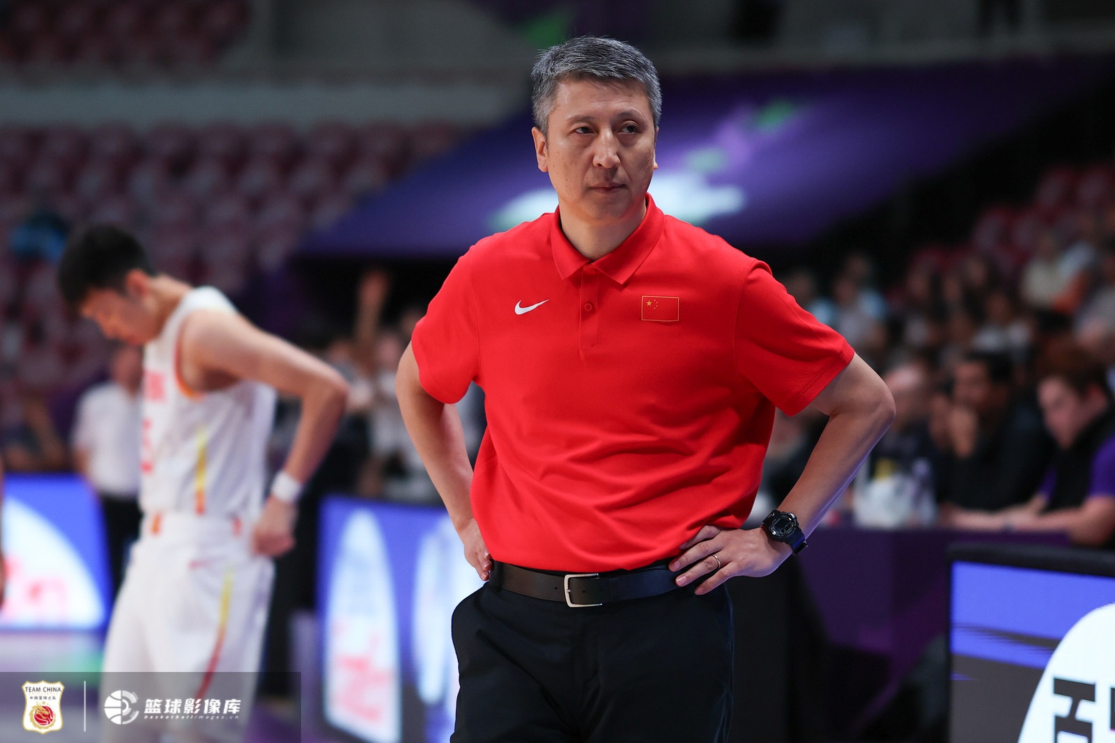 FIBA官方：中国挑战澳洲“不败神话” 谁能捧起亚洲杯冠军奖杯？